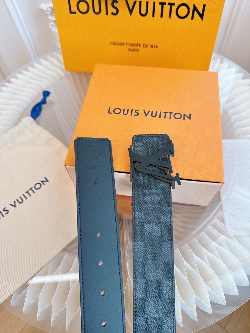 l0vis Vvtt0n belts